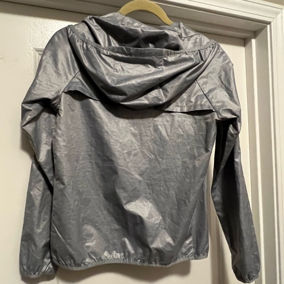 UNIQLO Pocketable Wind Breaker XS - Picture 7 of 15